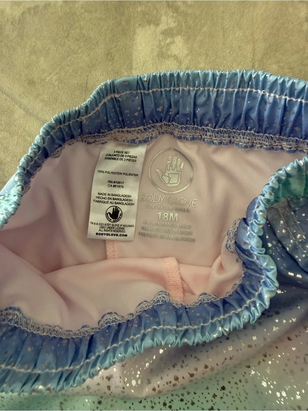 Body Glove Girls Sparkle Bottoms & 2 tops - size 18M